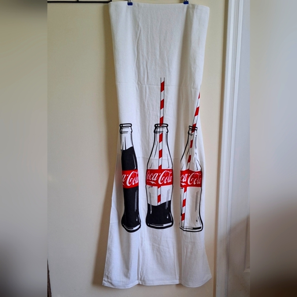 🎁Coca-Cola Beach Towel with Red Bottle Design 100%Cotton FREE with $40 Purchase